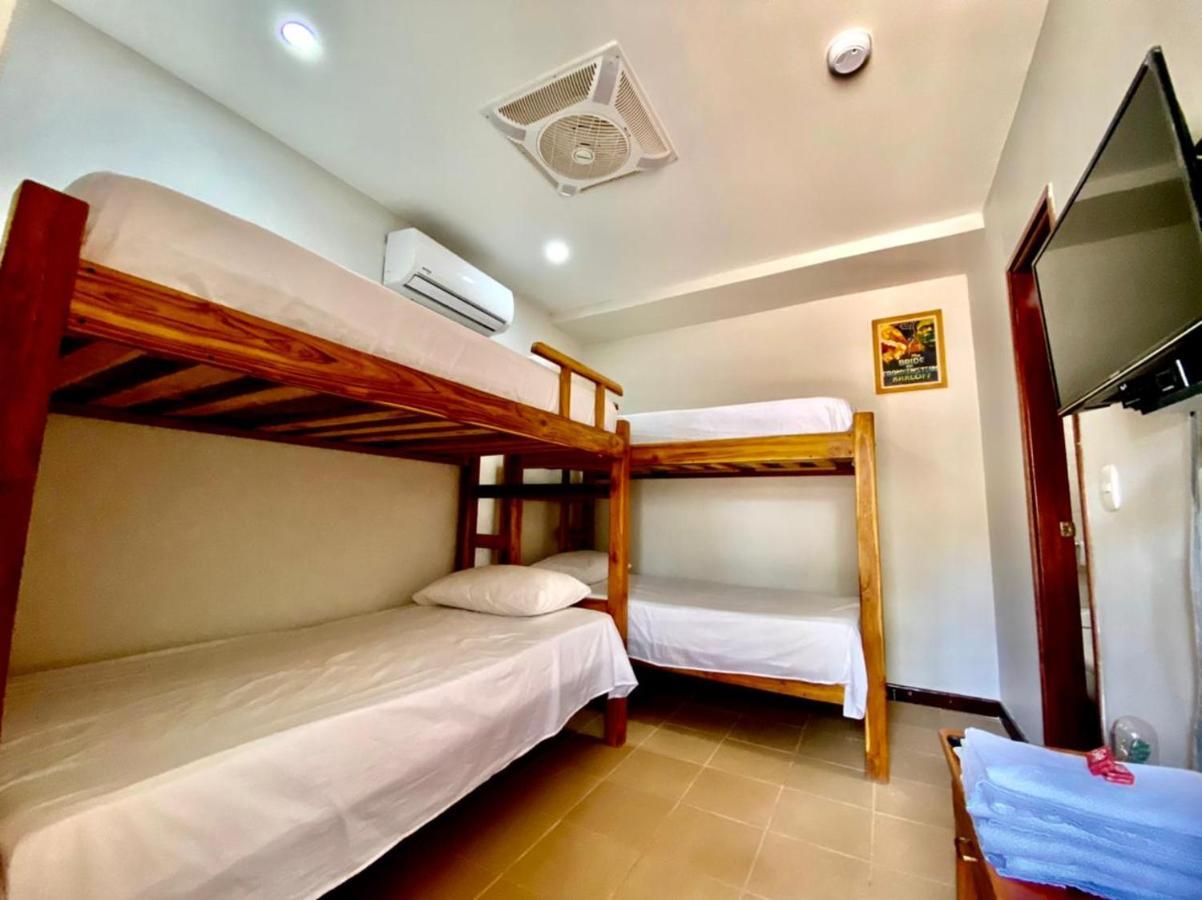 Hostal Aurora, Smith Lodging Таганга Екстер'єр фото