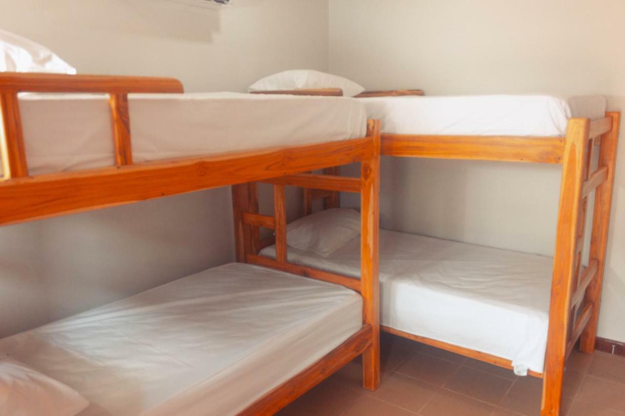 Hostal Aurora, Smith Lodging Таганга Екстер'єр фото